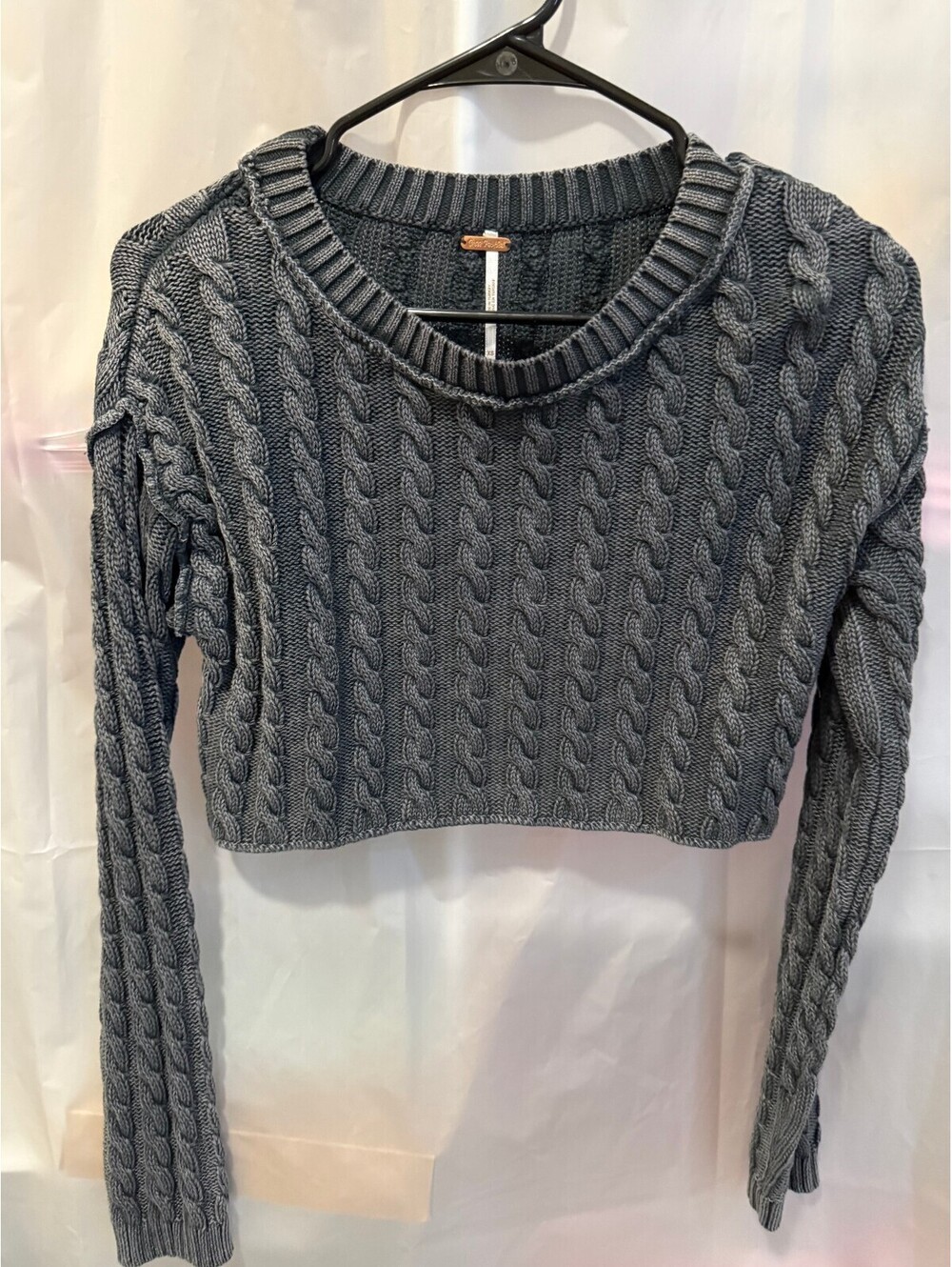 Free People Gray Cable Knit Cropped Sweater XS